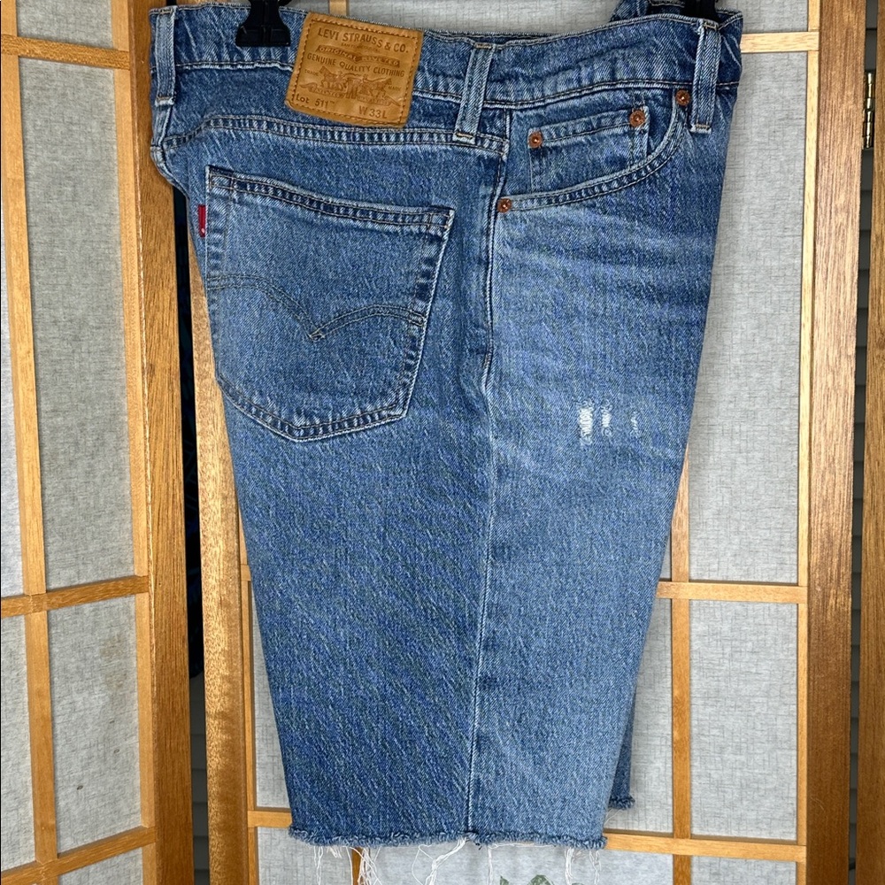 Levis 511 Distressed Cut Off Frayed Blue Jean Shorts with raw edge Size 33 - Picture 5 of 10